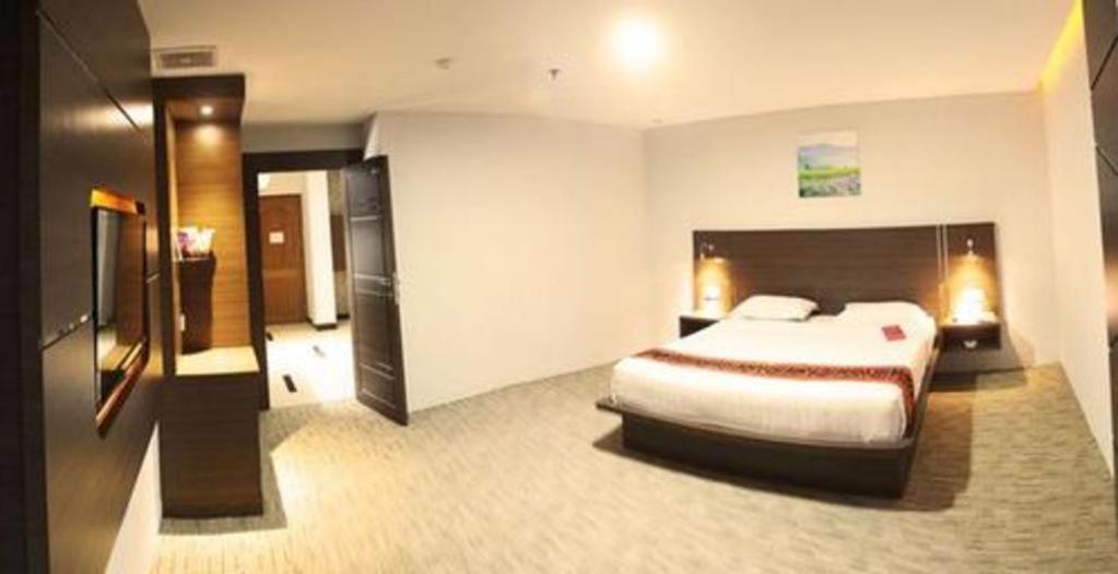 89 Hotel Batam Nagoya Exterior foto
